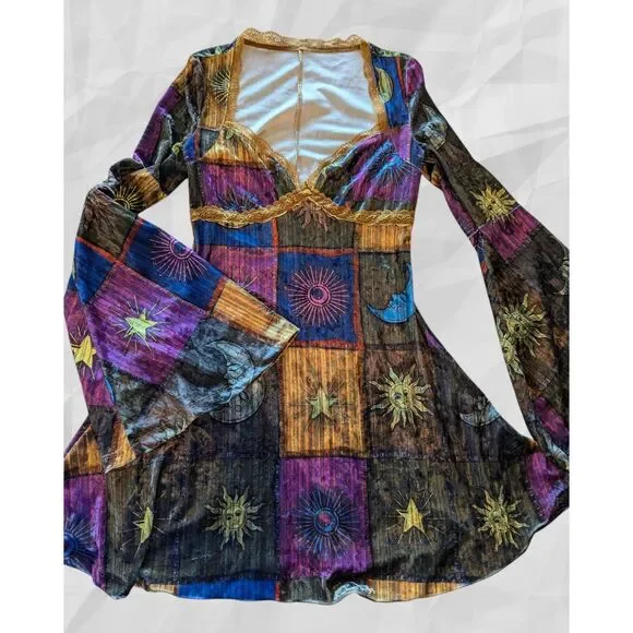 Shein -  Grunge Sun & Moon Print Contrast Lace Flounce Sleeve Dress  Sz XS - Picture 2 of 12